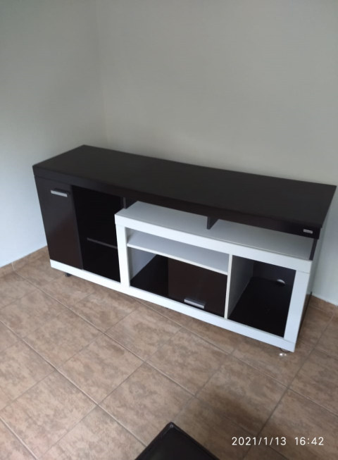 Rack semi novo
